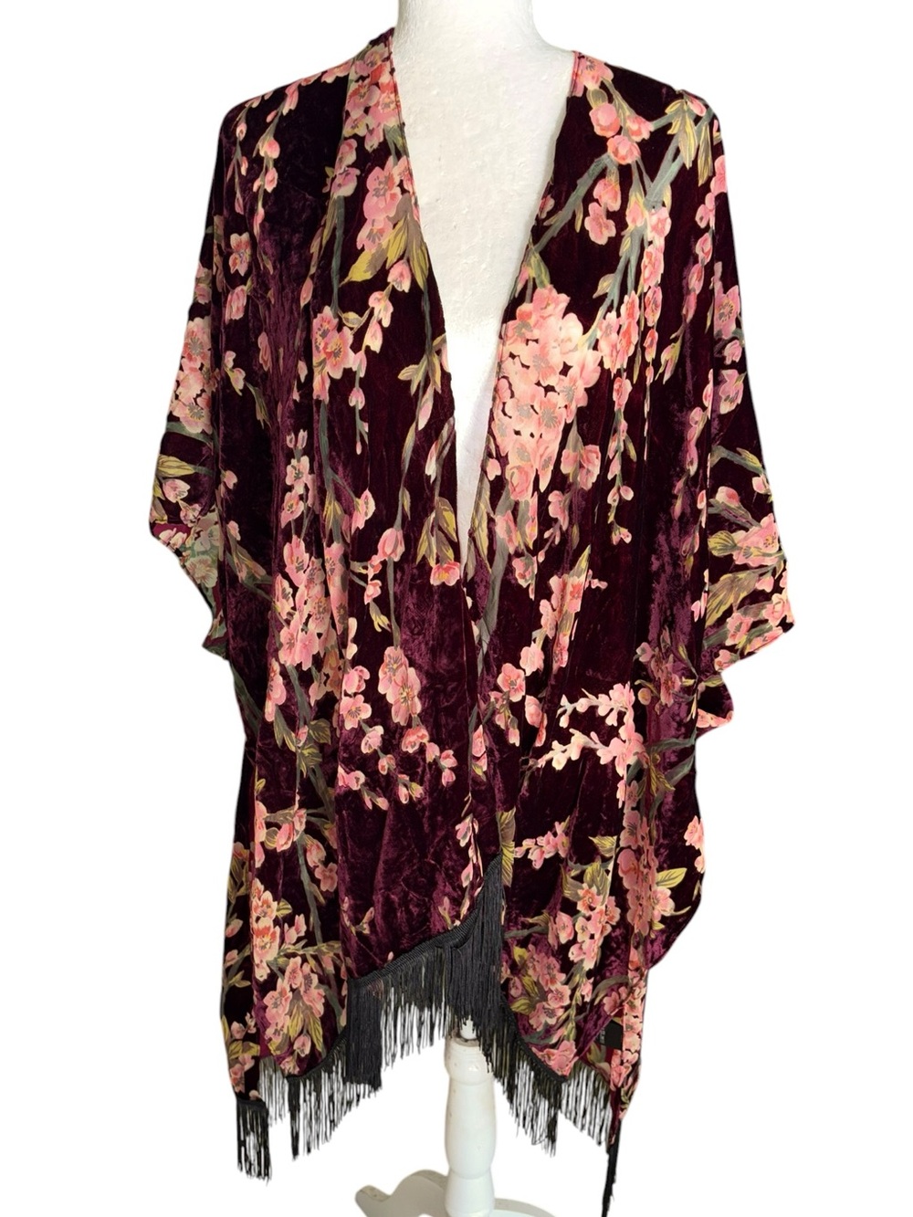 NEW Pia Rossini Burgundy Floral Burnout Velvet Fringe Detailed Kimono Shawl - OS